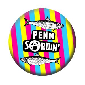 Badge 37mm – Penn Sardin’ – Rayé multi